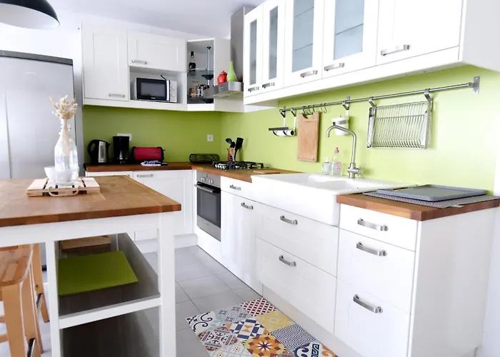 Appartement Rez De Chaussée Au Cœur De La Chaume 4 Personnes *