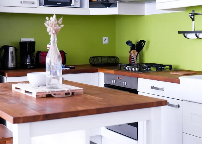 Appartement Rez De Chaussée Au Cœur De La Chaume 4 Personnes *