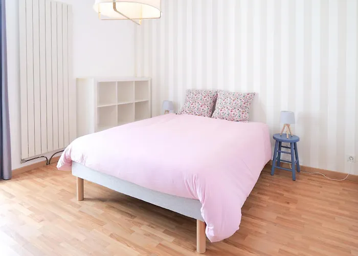 Rez De Chaussee Au Coeur De La Chaume 4 Personnes 莱萨布勒-多洛讷